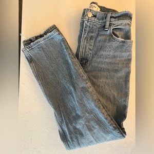 A&F 90s Straight Ultra High Rise Jeans